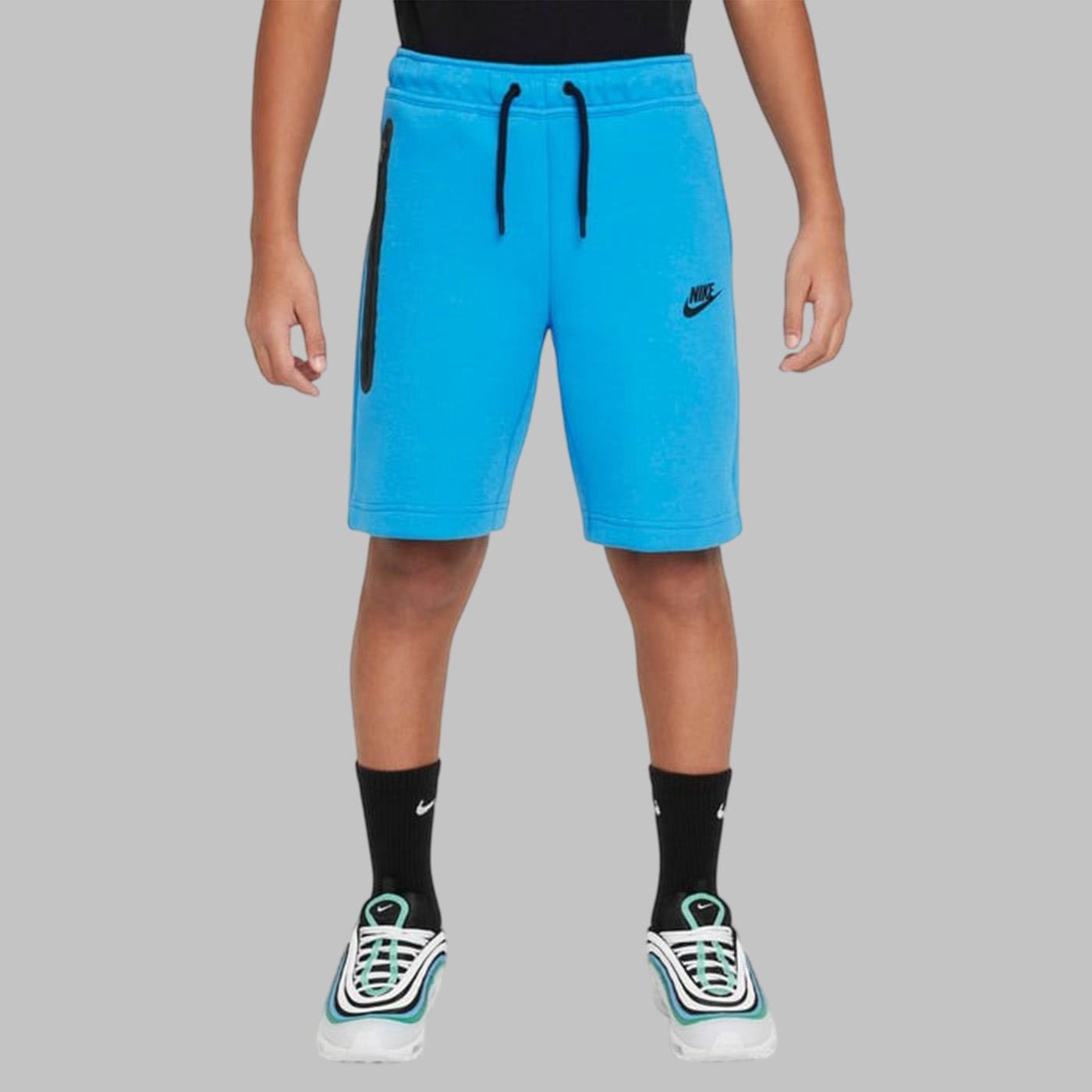 prosport.md pantaloni scurti nike tech fleece fd3289 464 3 2025 08 08 19 22 32 860943 pantaloni scurti adidas 22-23 real madrid home (ha2657)