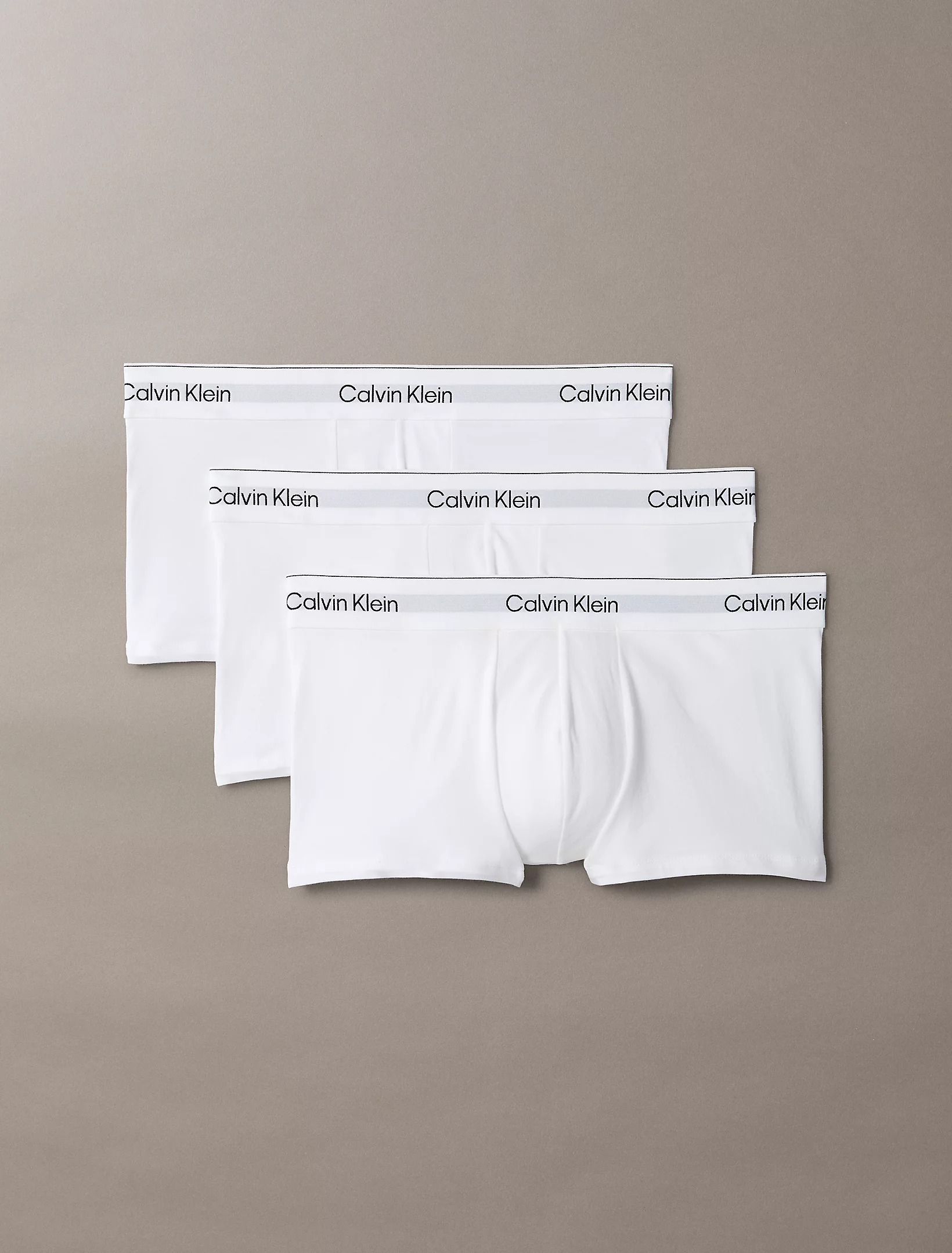 prosport.md download 2025 11 29 12 55 12 827993 lenjerie calvin klein low rise trunks - cotton stretch 3 pack (lv00nb4389-100)